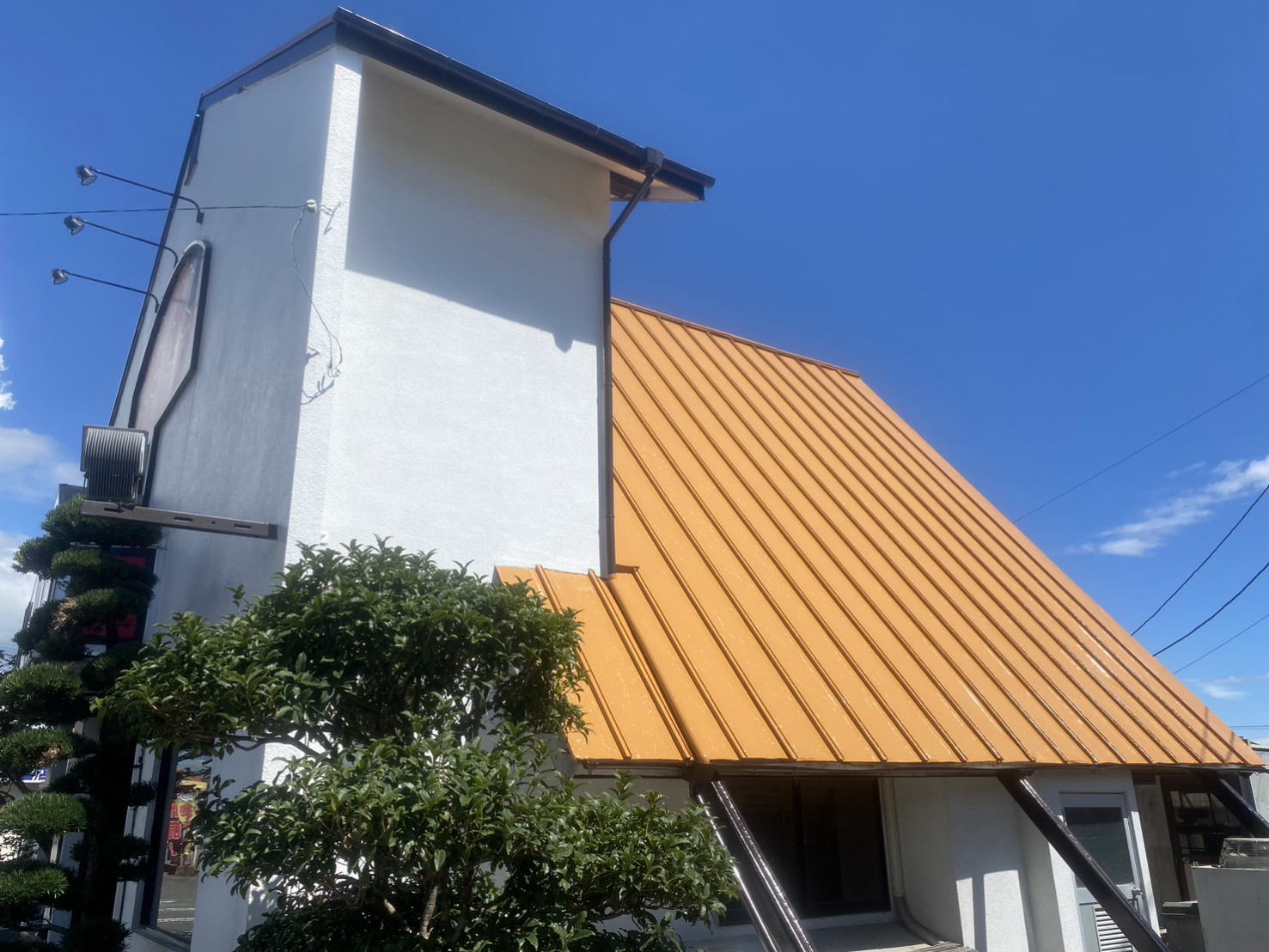 佐賀県佐賀市 窯業サイディング【ラジカル3回塗り】金属屋根【ラジカル3回塗り】面積【外壁184㎡屋根130㎡】